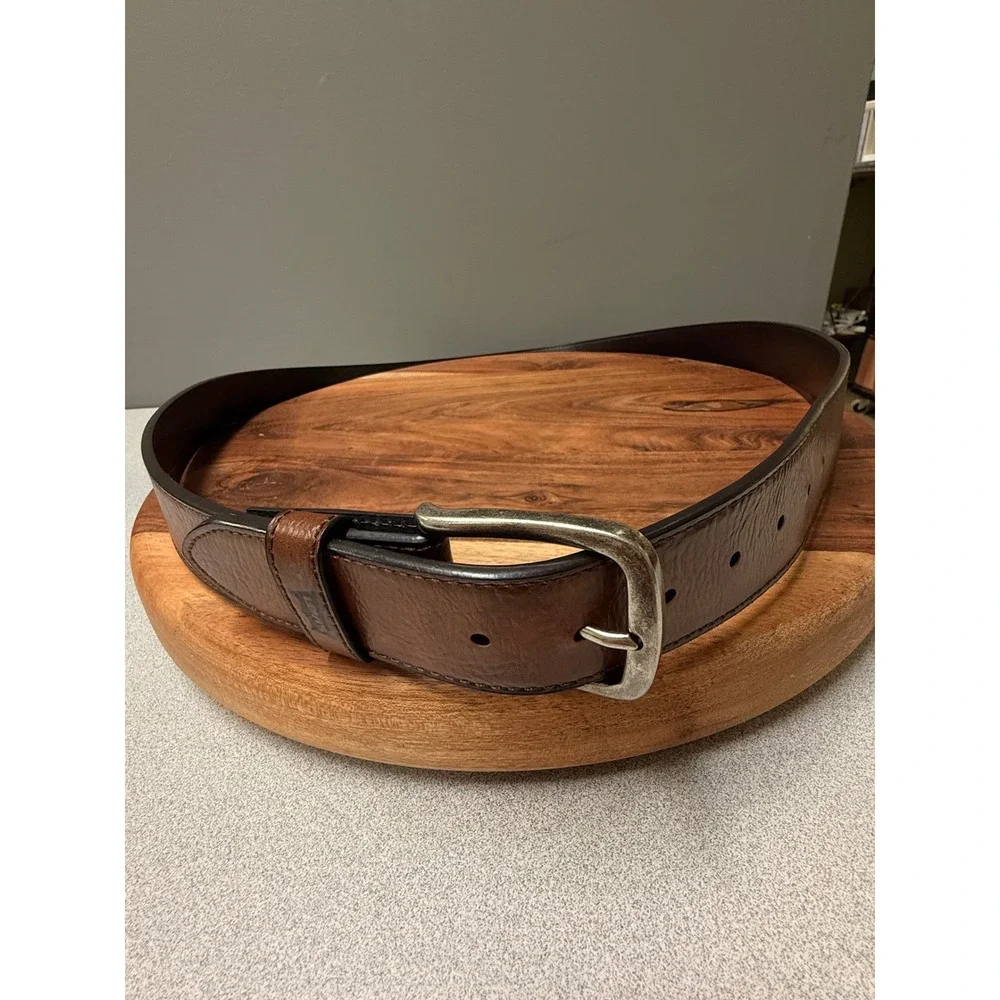 Levi's Mens Brown Leather Belt Silver Buckle Classic‎ Casual Style